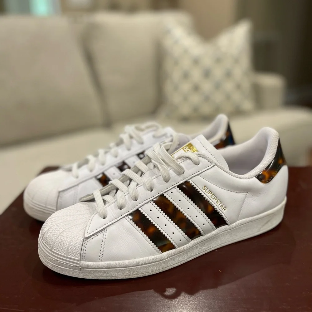Adidas Superstar White with Tortoiseshell Accents - Picture 1 of 4